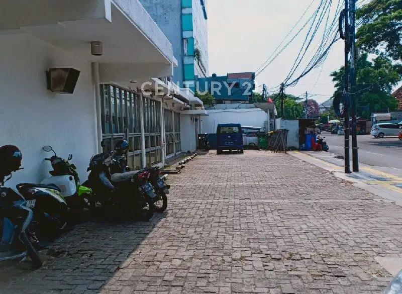 TANAH DAN BANGUNAN DI MATRAMAN RAYA BISA DIBANGUN GEDUNG