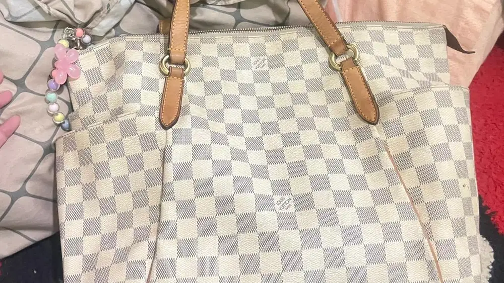 Tas lv louis vuitton bekas