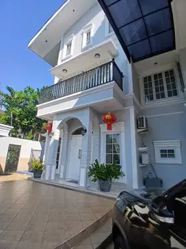DiJual  Rumah  di Taman Grisenda, Pantai Kapuk Indah , Jakarta Barat