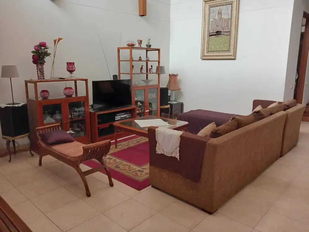 Rumah Lux di Bandung Utara,Komplek Setraduta