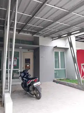 Di jual rumah di MGC cluster Manhattan Bekasi