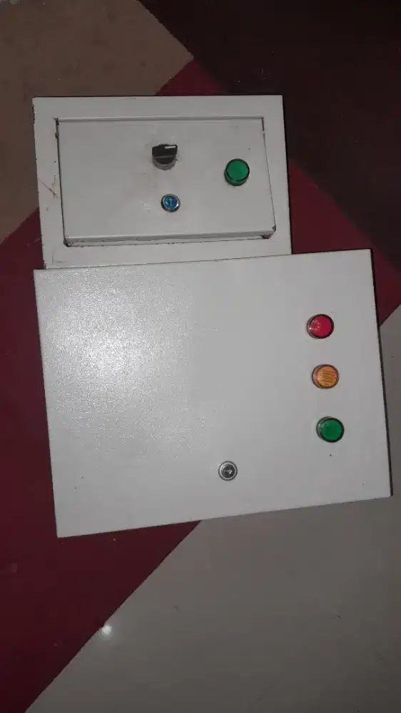 Panel Listrik 40A dan Panel Thimer 20A ex caffe