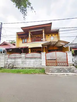 Dijual Rumah Megah Harga Murah Dekat Kantor Walikota Jakarta Timur