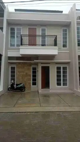 Dijual Rumah Baru 2 Lantai Mewah Strategis Bisa KPR (ADB) TANGERANG SELATAN