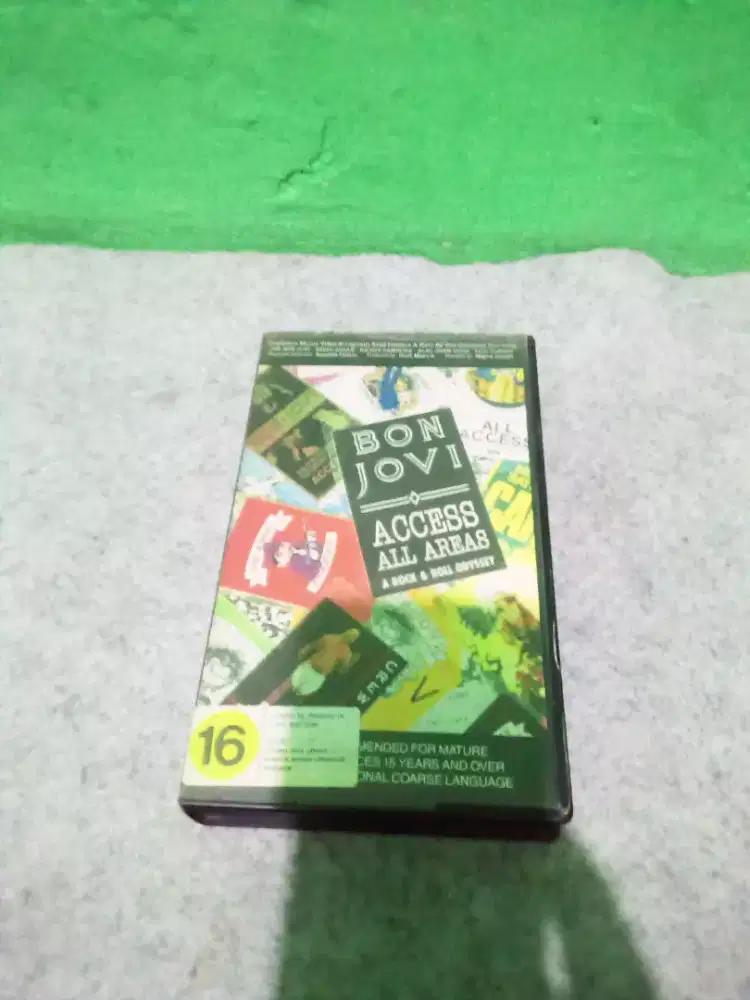 Kaset VHS MUSIK BON JOVI ACCESS ALL AREAS
