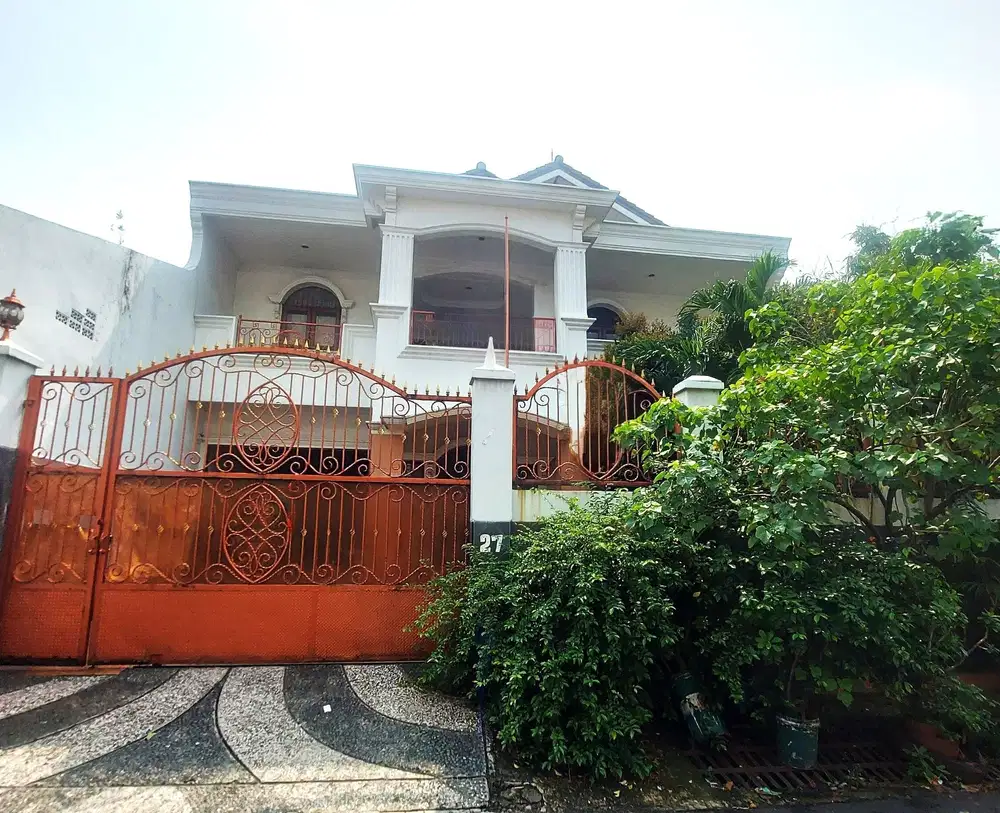 Rumah Bagus dan Luas Cocok utk Kantor atau Hunian Dekat Gandaria City