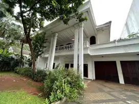 Rumah mewah jalan besar, siap huni di Pondok Indah, harga termurah di
