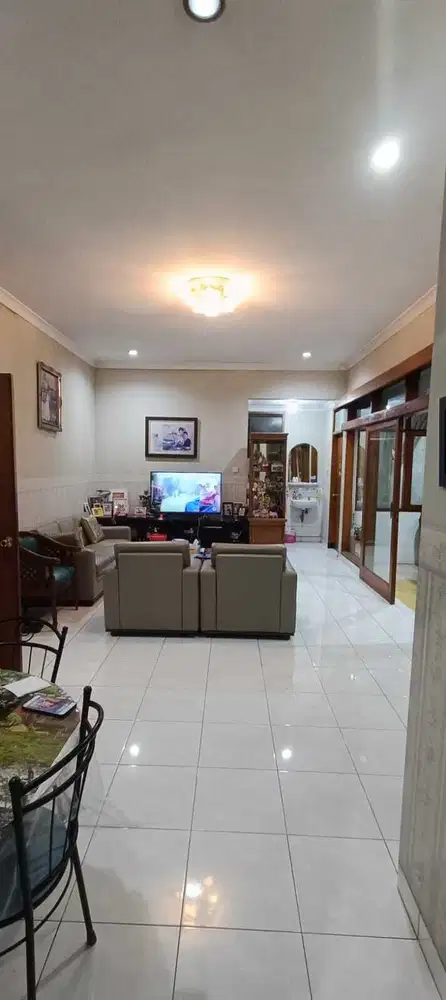 Dijual Rumah Nyaman dan Siap Huni Singgasana Pradana Bandung Kota