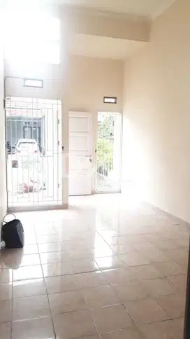 Rumah dijual murah di Graha Raya