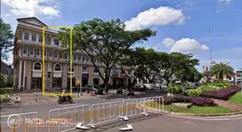 Ruko Sentra Niaga Green Lake City hadap jalan