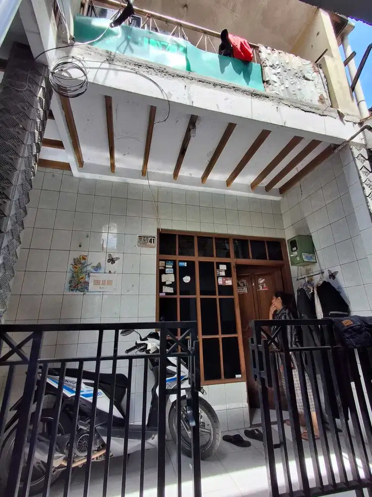 Dijual Murah Rumah 2 lantai harga 450jt Lokasi Strategis Di Antapani