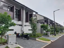 Dijual Rumah Premium di dalam Cluster Summarecon Lokasi dekat ke Stadiun GBLA Gedebage Bandung