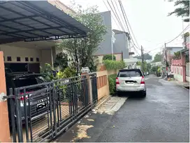 Jual cepat rumah siap huni di jalan bendi kebayoran lama jaksel