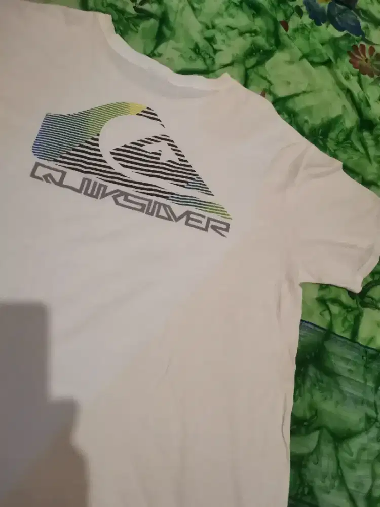 Kaos QUIKSILVER/ Putih Bersih/ Setara XXL (ORIGINAL)