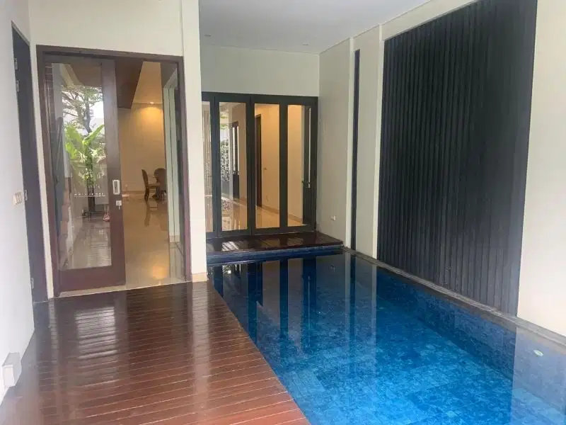 TOWNHOUSE CIPETE , SEMI FURNISHED SIAP HUNI.