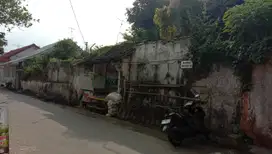 Tanah Strategis Di Parakan . Tengah kota .
