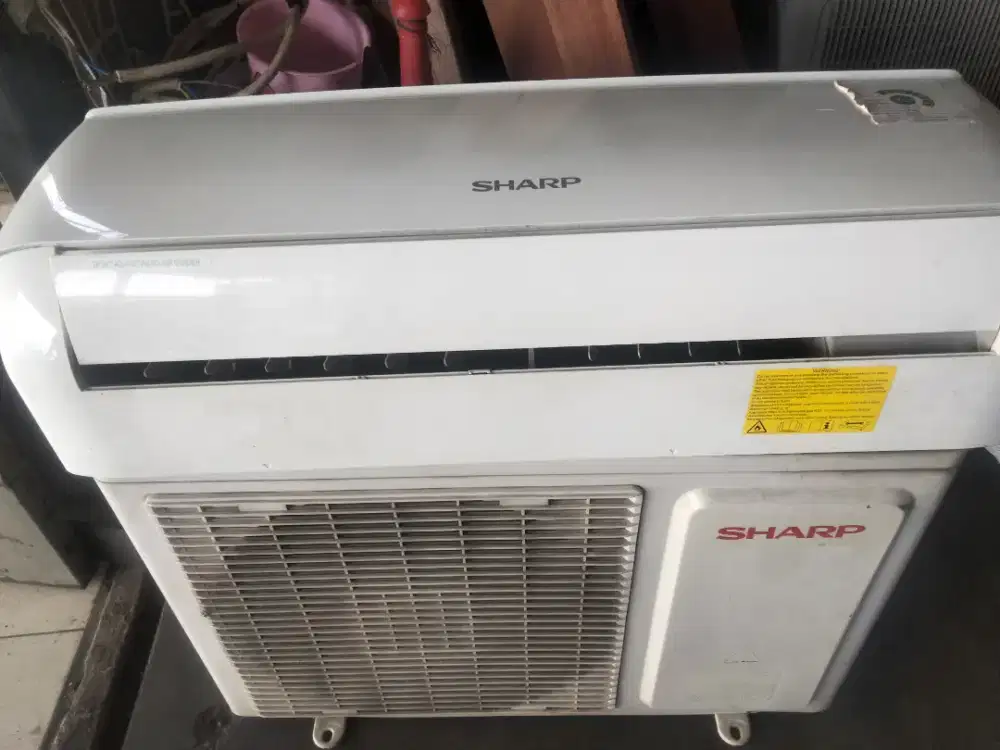 AC 1/2pk mrek sharf mulus seperti baru