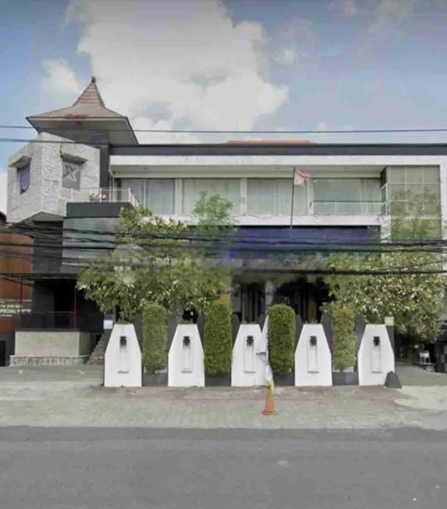 Gedung komersil strategis teuku umar barat Denpasar Bali