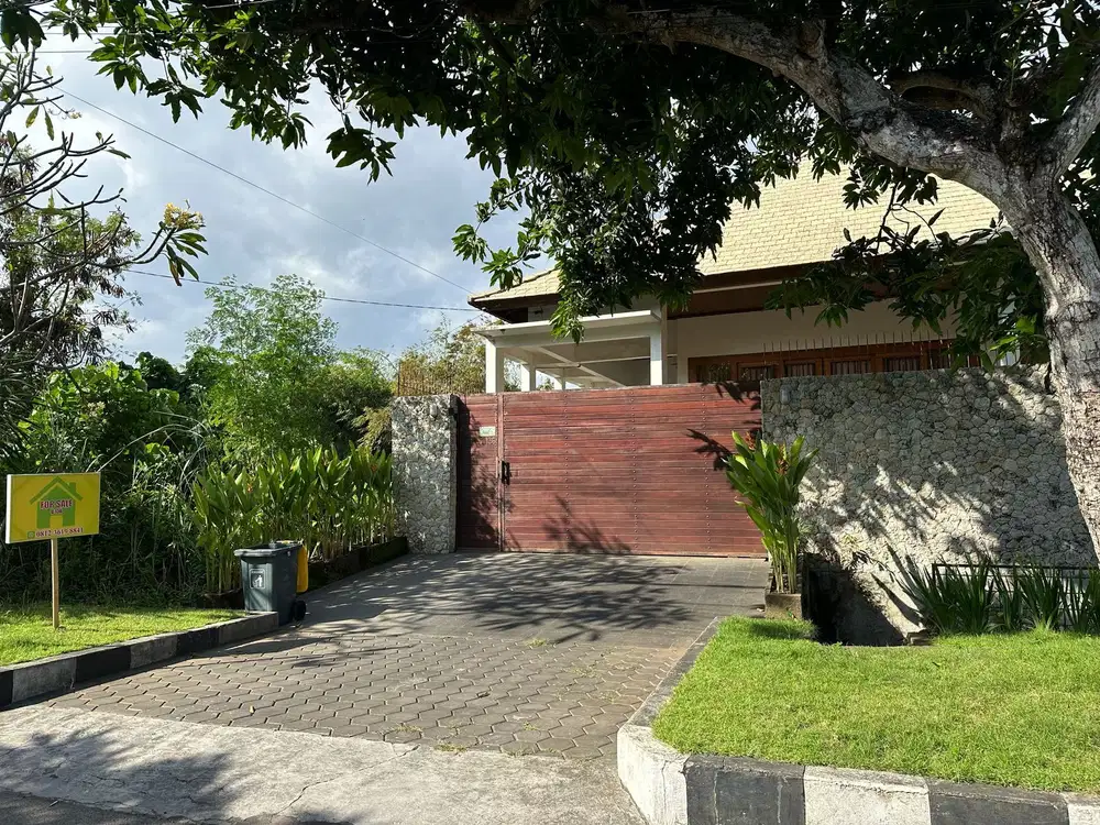 Rumah Cantik cluster perumahan chandra asri gianyar  ketewel bali