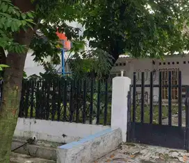 Dijual rumah tua hitung tanah saja di Percetakan Negara Jakarta Pusat