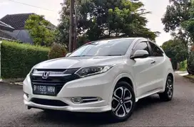 Honda HRV 1.8 Prestige - Tahun 2017 - White Pearl