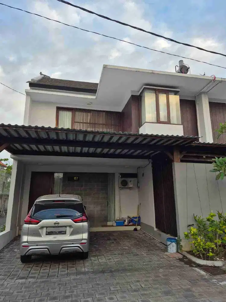 Rumah Cluster Elit Garden townhouse Sunset Road kuta bali