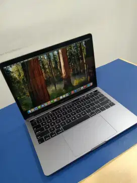 MacBook Pro 2020 i7 - 16/512 Touchbar