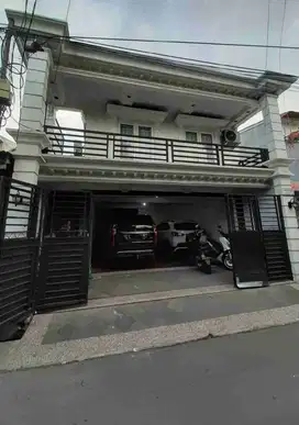 RUMAH 2 LANTAI SIAP HUNI