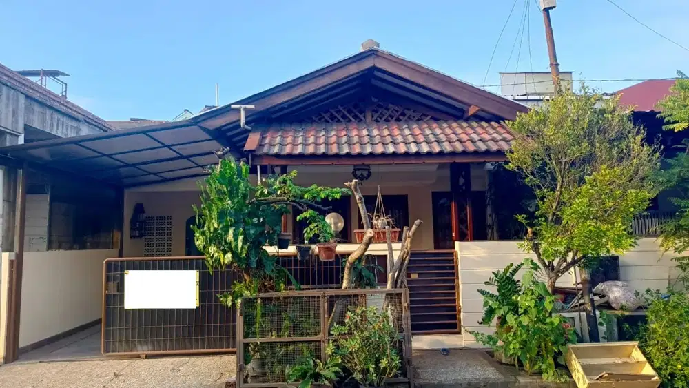 Rumah LT 140 SHM 15 mnt ke Mandaya Royal Hospital Puri J-32891