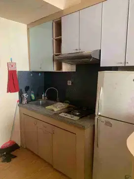 PUNCAK PERMAI TERMURAH‼️ Apartemen 2BR jadi 1 BR Lantai 5 dekat Pakuwon Mall