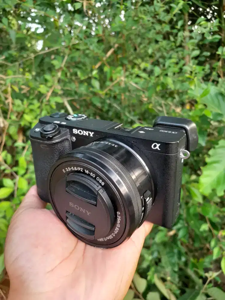 Kamera sony a6300 lensa kit