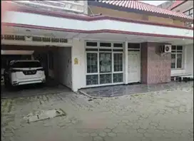 COCOK UNTUK KOS ELITE, RUMAH TENGAH KOTA  DI Jl TAMAN BERINGIN SEMARANG