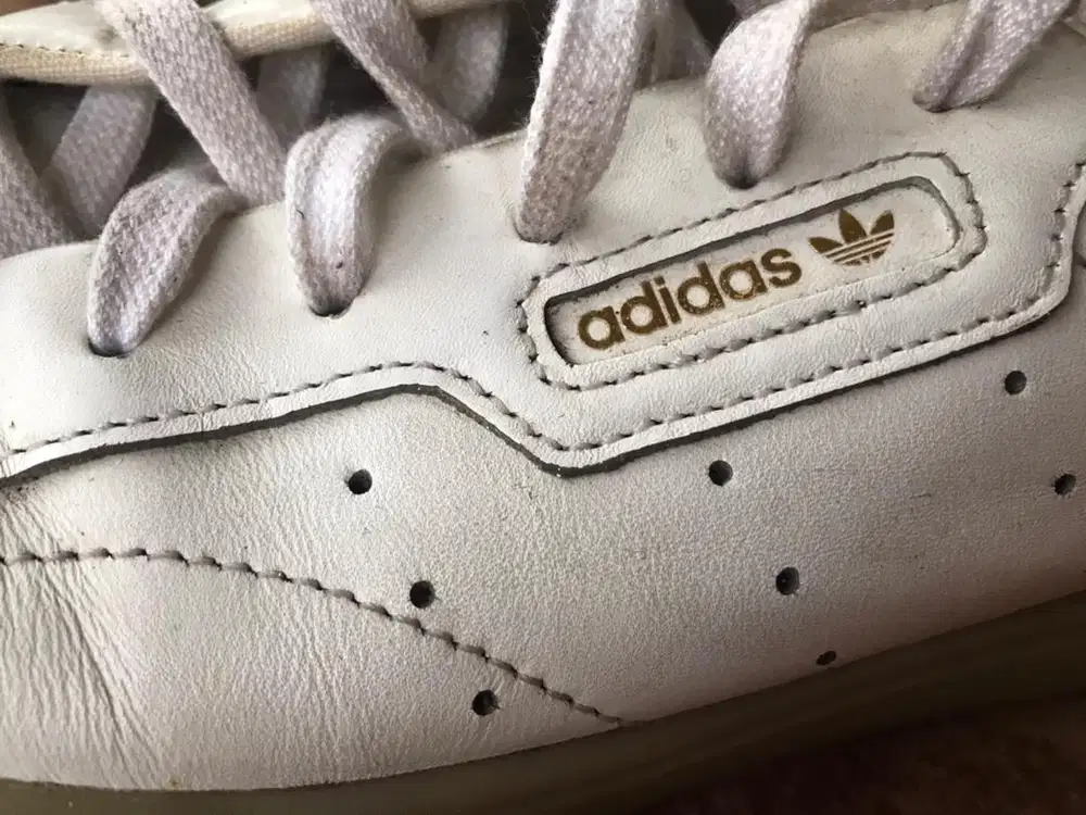 Preloved Sepatu snickers ADIDAS ORIGINAL
