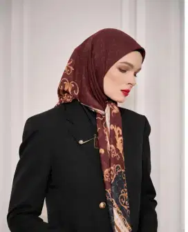 Vivi Zubedi The Blooming Opulence Series Caelum - Deep Maroon Preloved