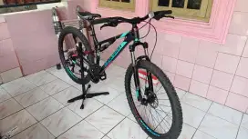 Polygon Rayz 3 Size S Ban 27.5 (Kondisi baru belum pernah pakai)