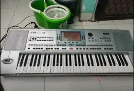 Dijual piano Arranger legenda KORG pa 50 SDH USB flash disk tas pedals