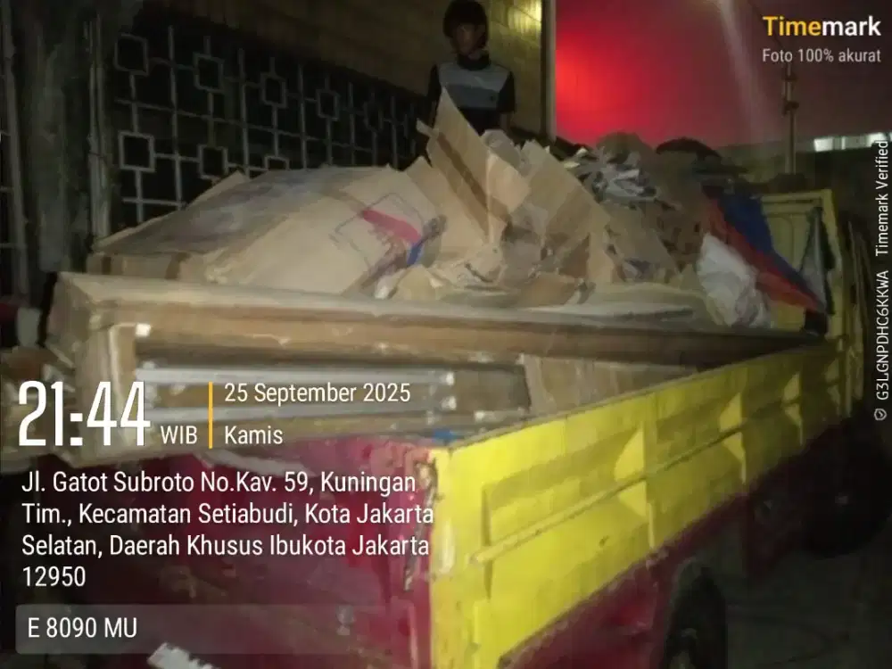 Jasa buang puing dan tanah