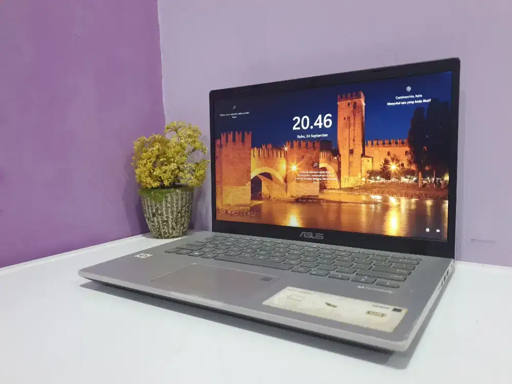 Asus A409 ATHLON RAM 8GB SSD 512GB ALL NORMAL