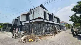 Di Jual Rumah Baru Gress  Hook Manyar