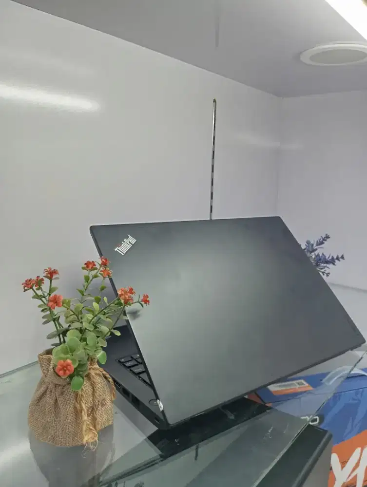 READY LAPTOP SECOND BERGARANSI COCOK UNTUK EDITING | LENOVO T470s