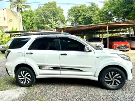 TOYOTA RUSH S AUTOMATIC 2015 TRD