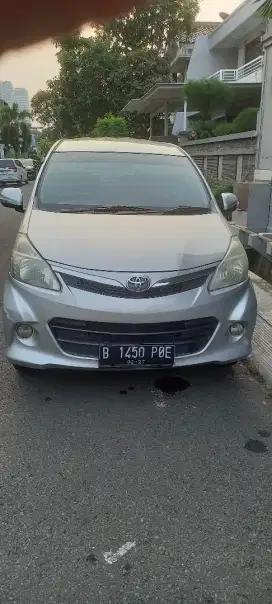 Toyota Avanza 1.5 Veloz Manual thn 2012 Silver