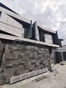 RUMAH HOOK BARU GRESS KONTEMPORER di MANYAR INDAH