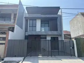 Rumah Baru Gress Di Manyar Dekat Raya Kertajaya