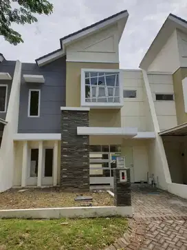 Rumah La Diva Menganti siap huni