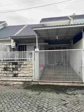 JUAL CEPAT RUMAH GOLDEN BERRY menganti wiyung dkt royal wbm prambanan