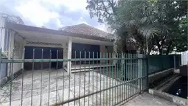 Dijual Rumah Luas di Sayap Gatot Subroto Bandung Cocok untuk Kantor