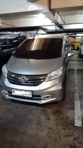 JUAL SANTAI HONDA FREED PSD E TAHUN 2013 ISTIMEWA