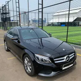 MERCEDES BENZ C200 AMG 2018