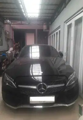 Mercedes-Benz C300 2017 Bensin